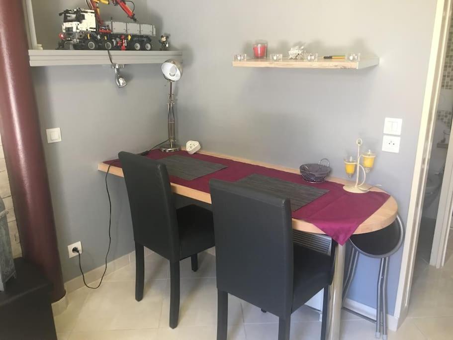 Studio Ideal Pour Deux Voyageurs Sur מרסיי מראה חיצוני תמונה
